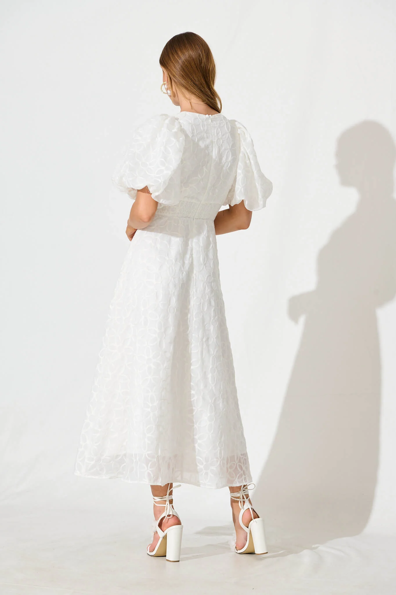 Countess Maxi Dress In White Embroidered Organza - Image 4