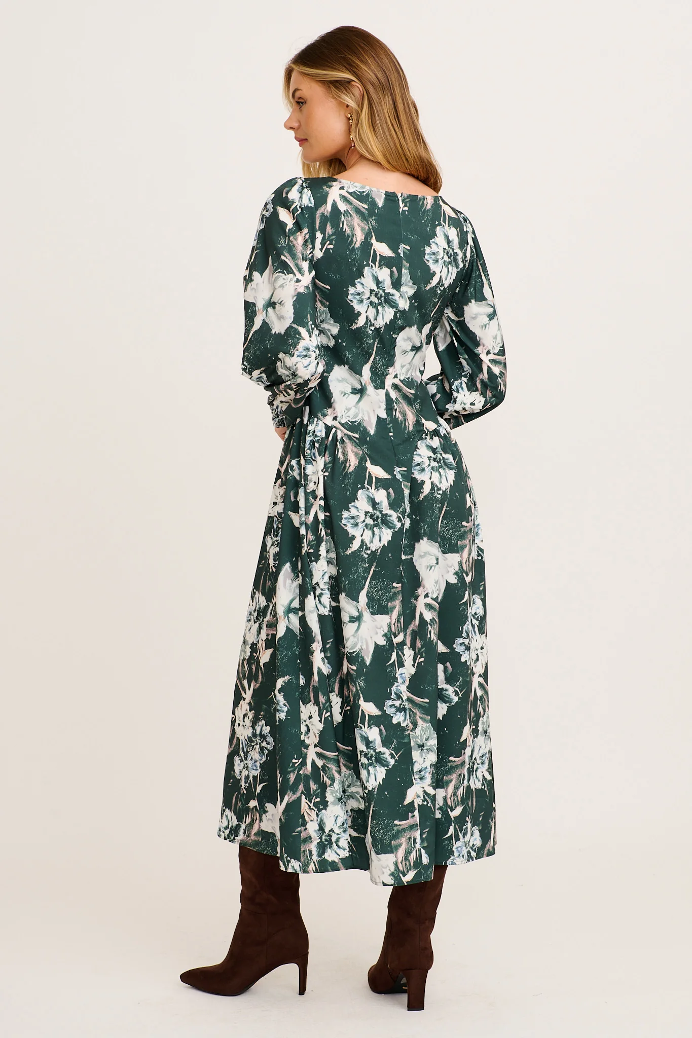 Enchanted Floral Maxi Dress in Emerald Green Floral - Image 4