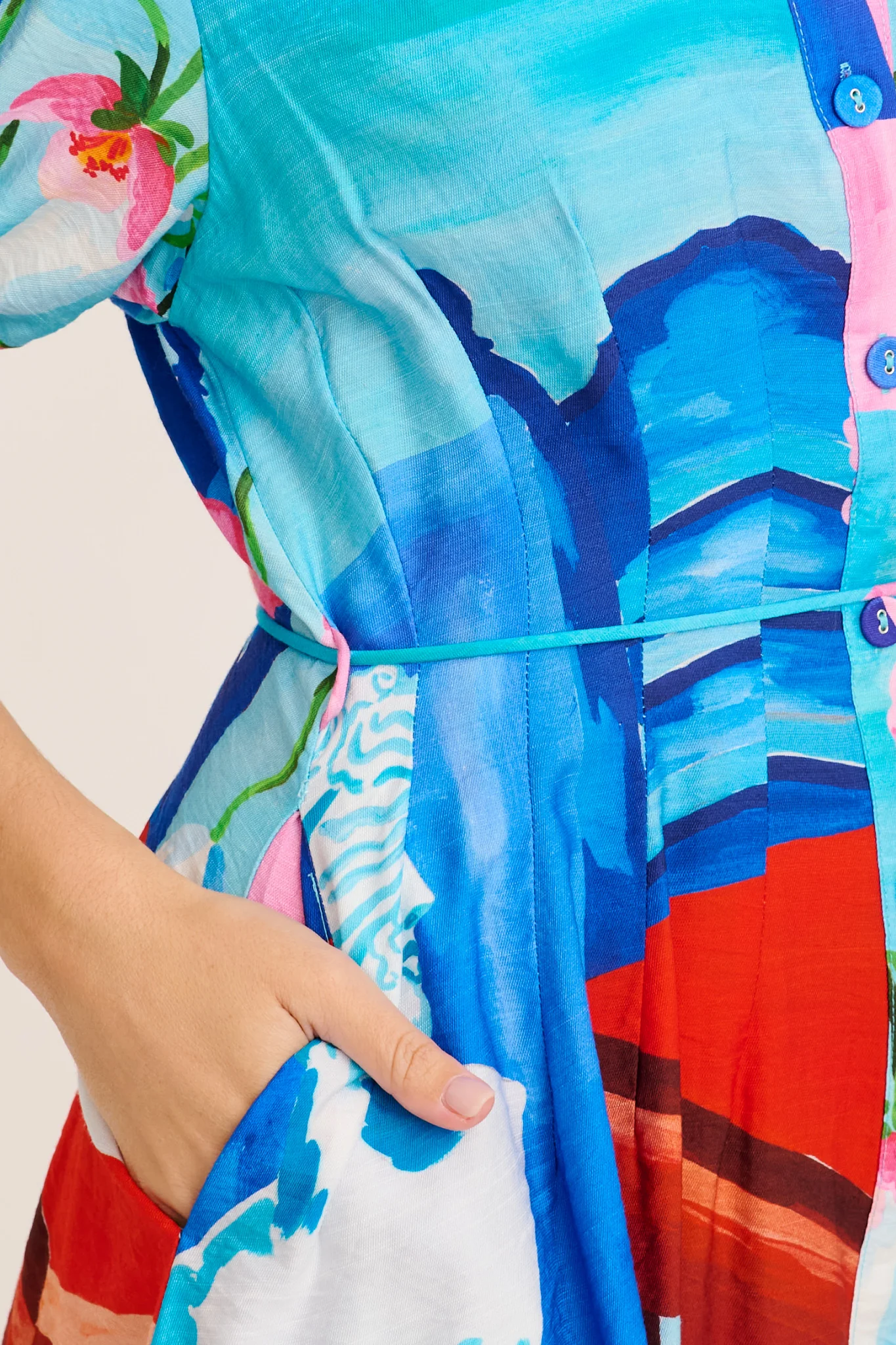 Pretty Haze Shirt Dress in Blue and Multi Vase Print - Image 5